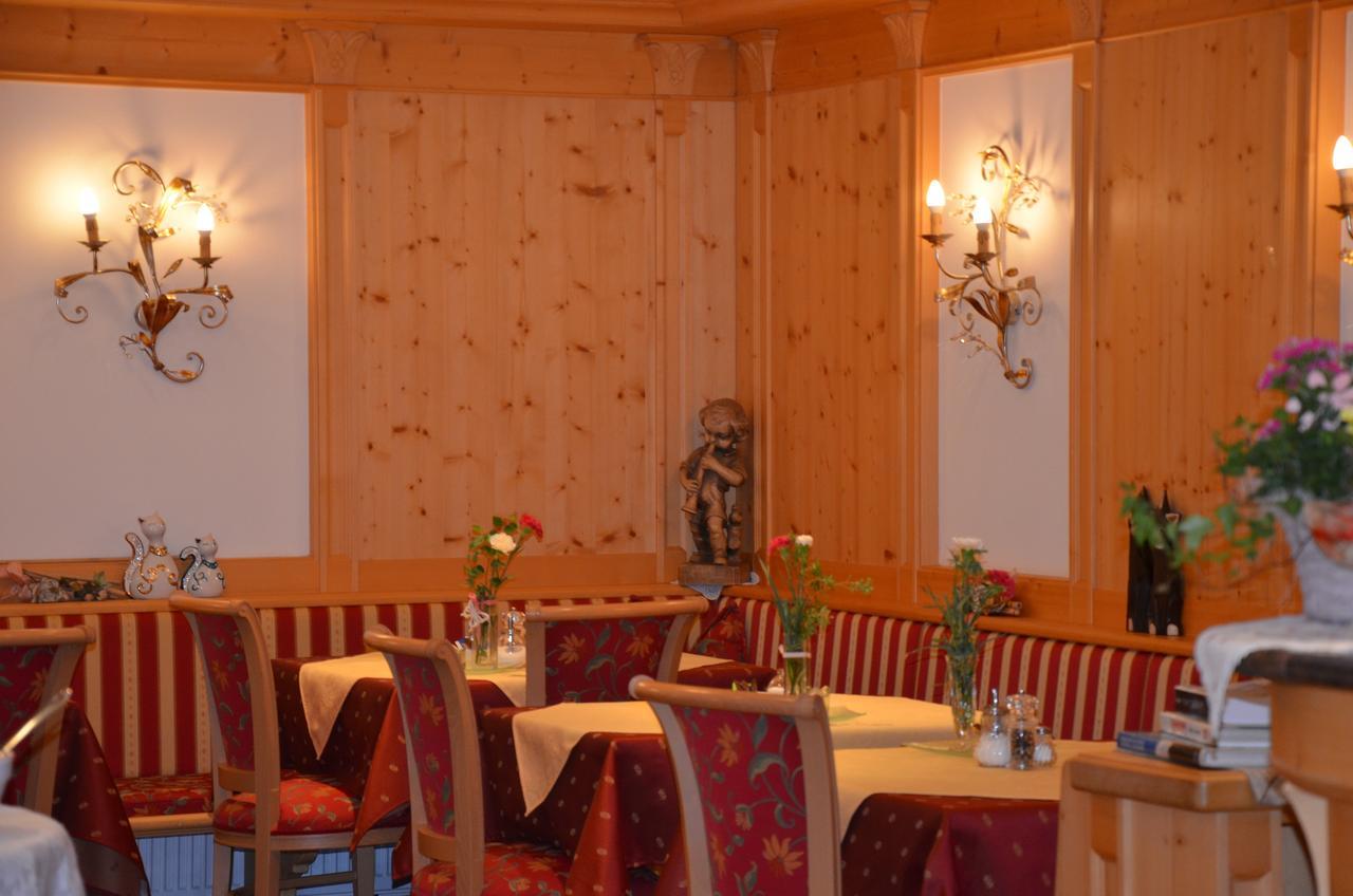 Garni Franca B&B Selva di Val Gardena Exterior photo